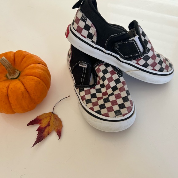 8T Checked Vans - Picture 2 of 4